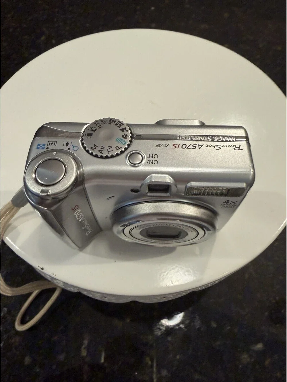 Canon Powersot A570 IS 4X Zoom Lens Working Condition